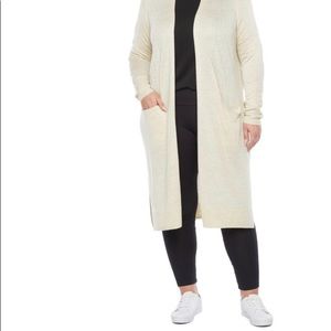 Lightweight women’s cardigan size 2 in size 3X available